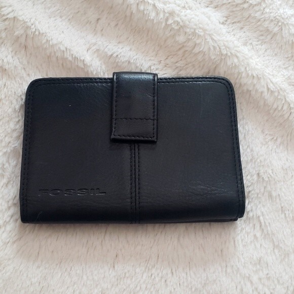 Fossil Black Leather Wallet Trifold Snap Closure Pebbled - Picture 1 of 6